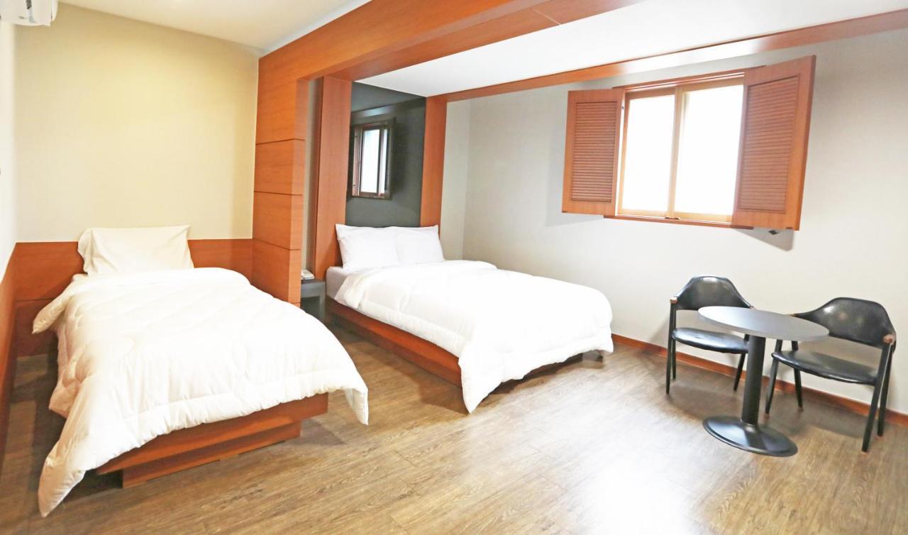 Incheon Airport Hotel June Extérieur photo