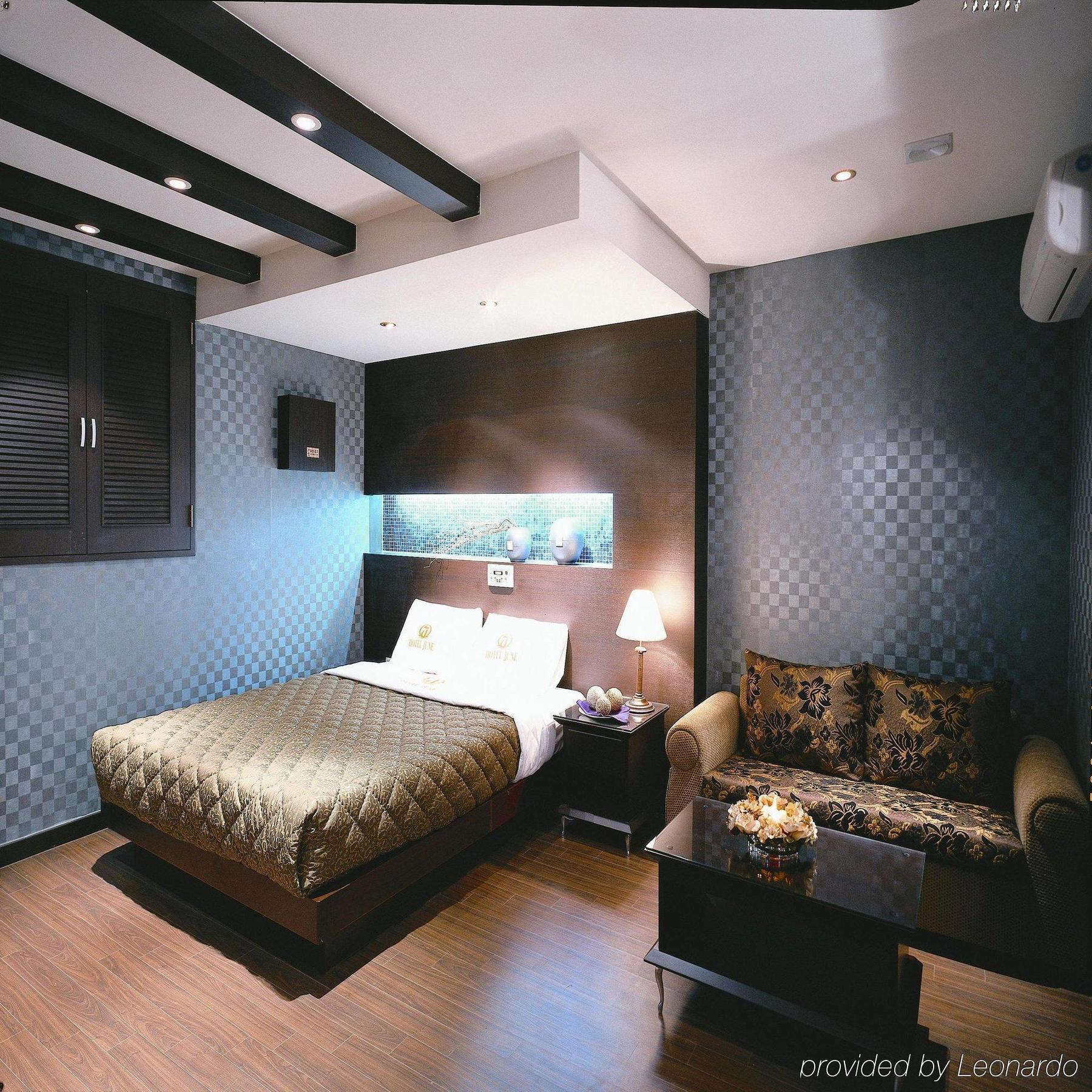 Incheon Airport Hotel June Chambre photo